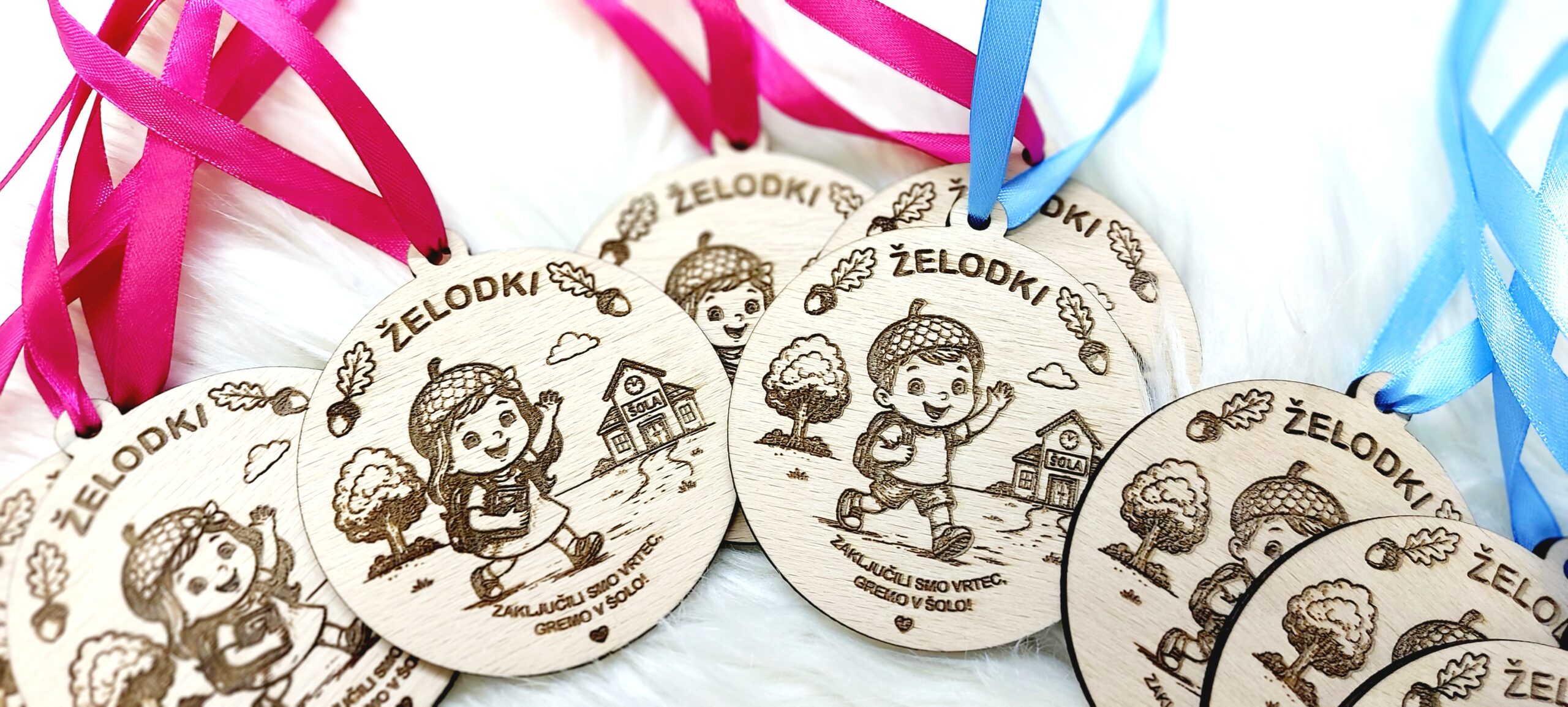 LESENE MEDALJE 4 lesene medalje